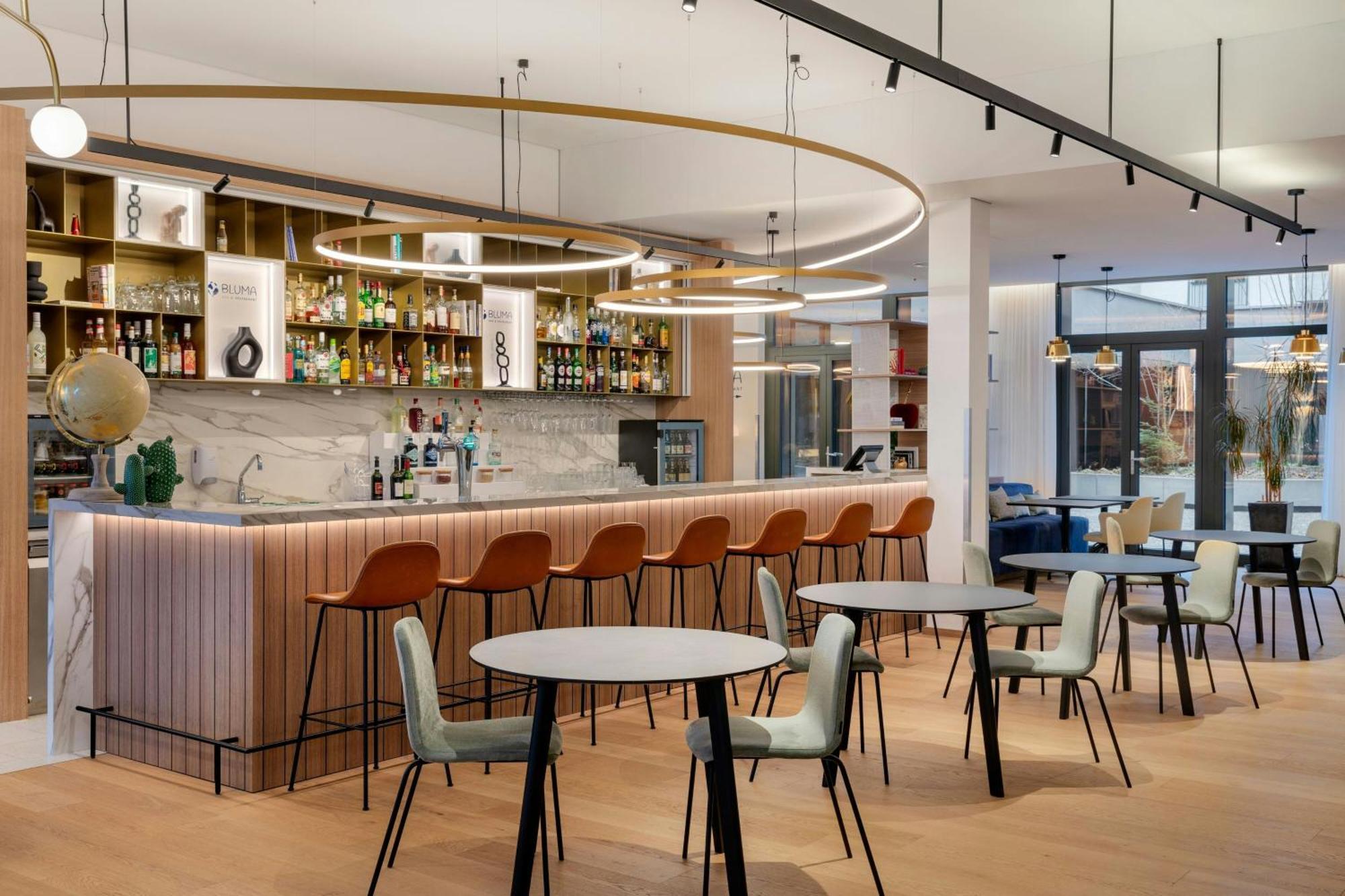 Courtyard By Marriott Biel Bienne Hotel Екстериор снимка
