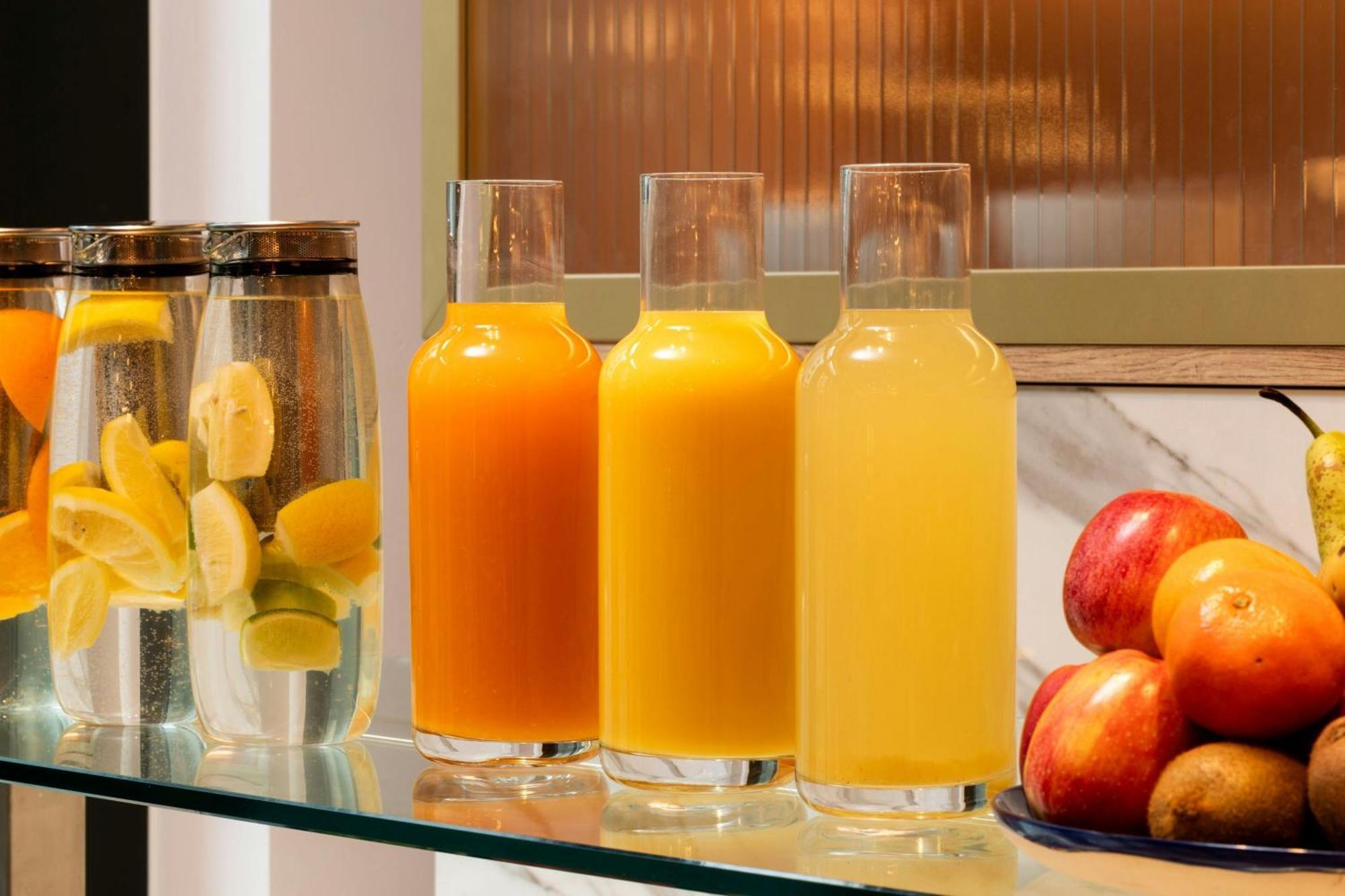 Courtyard By Marriott Biel Bienne Hotel Екстериор снимка